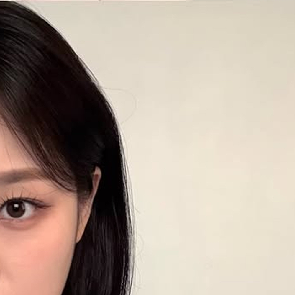Latest photo of HyunJin (Loossemble)