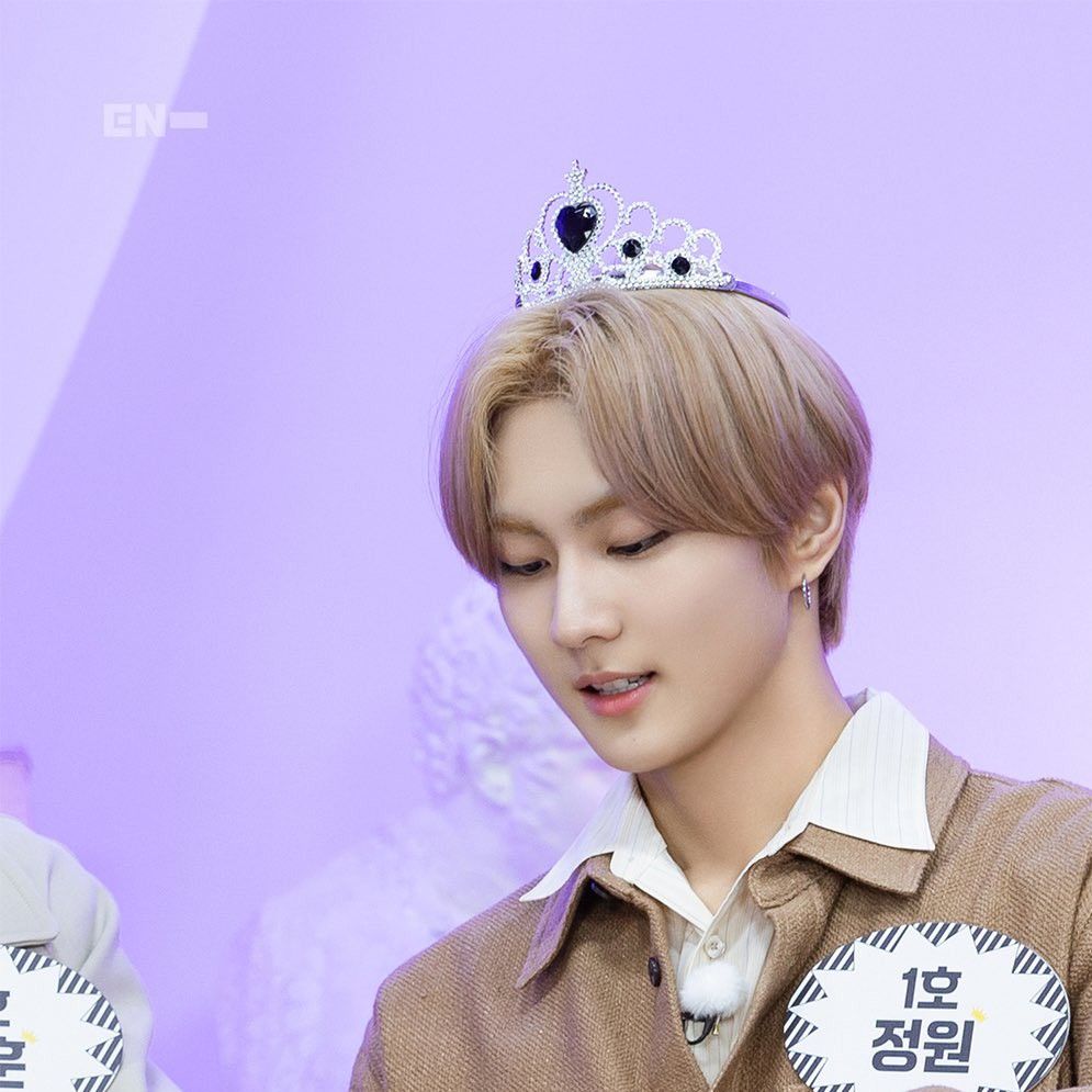 Behind-the-scenes cut of Jungwon (ENHYPEN)