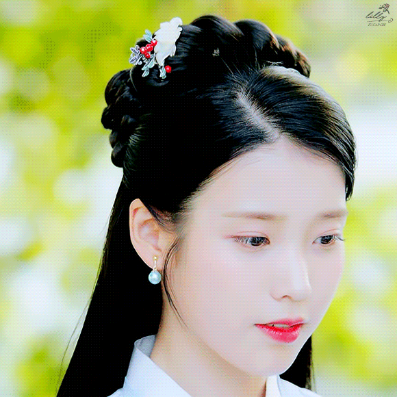 A moment captured by IU's fan
