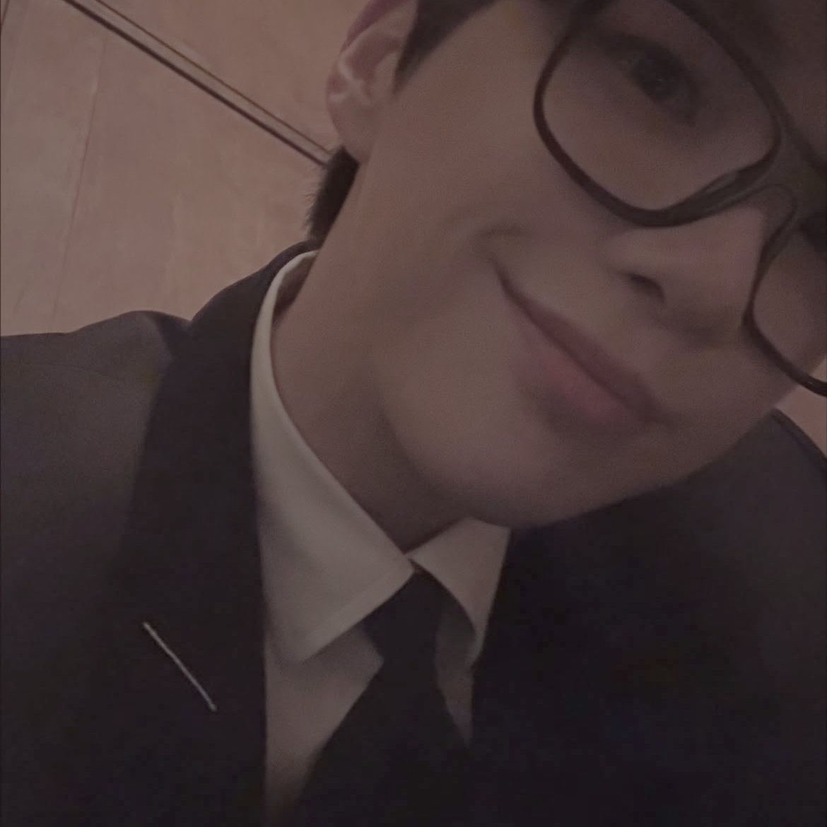 Behind-the-scenes cut of Kang Daniel