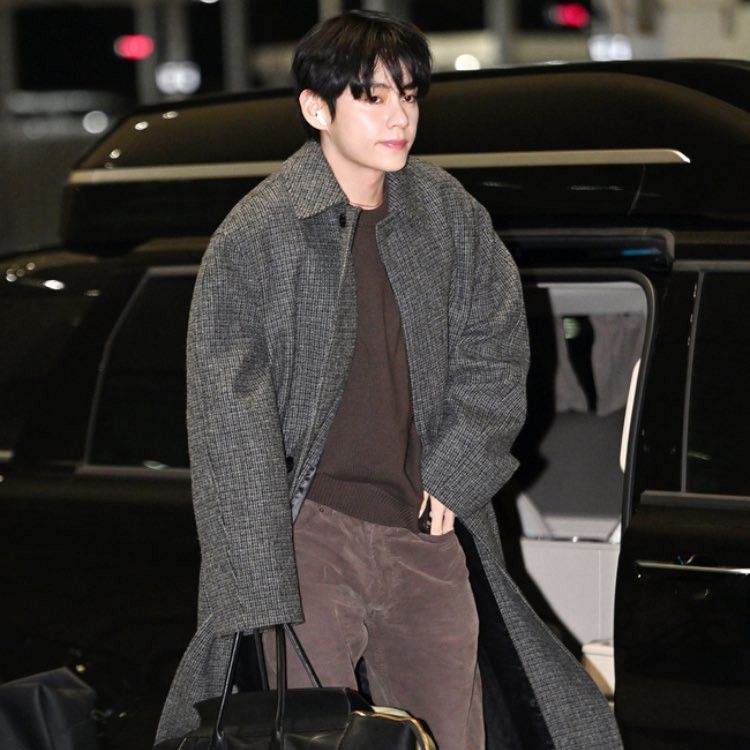 Foto terbaru V (BTS)