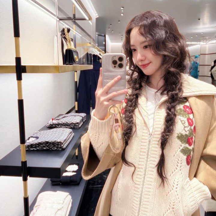 A moment captured by Yoona (Girls' Generation)'s fan