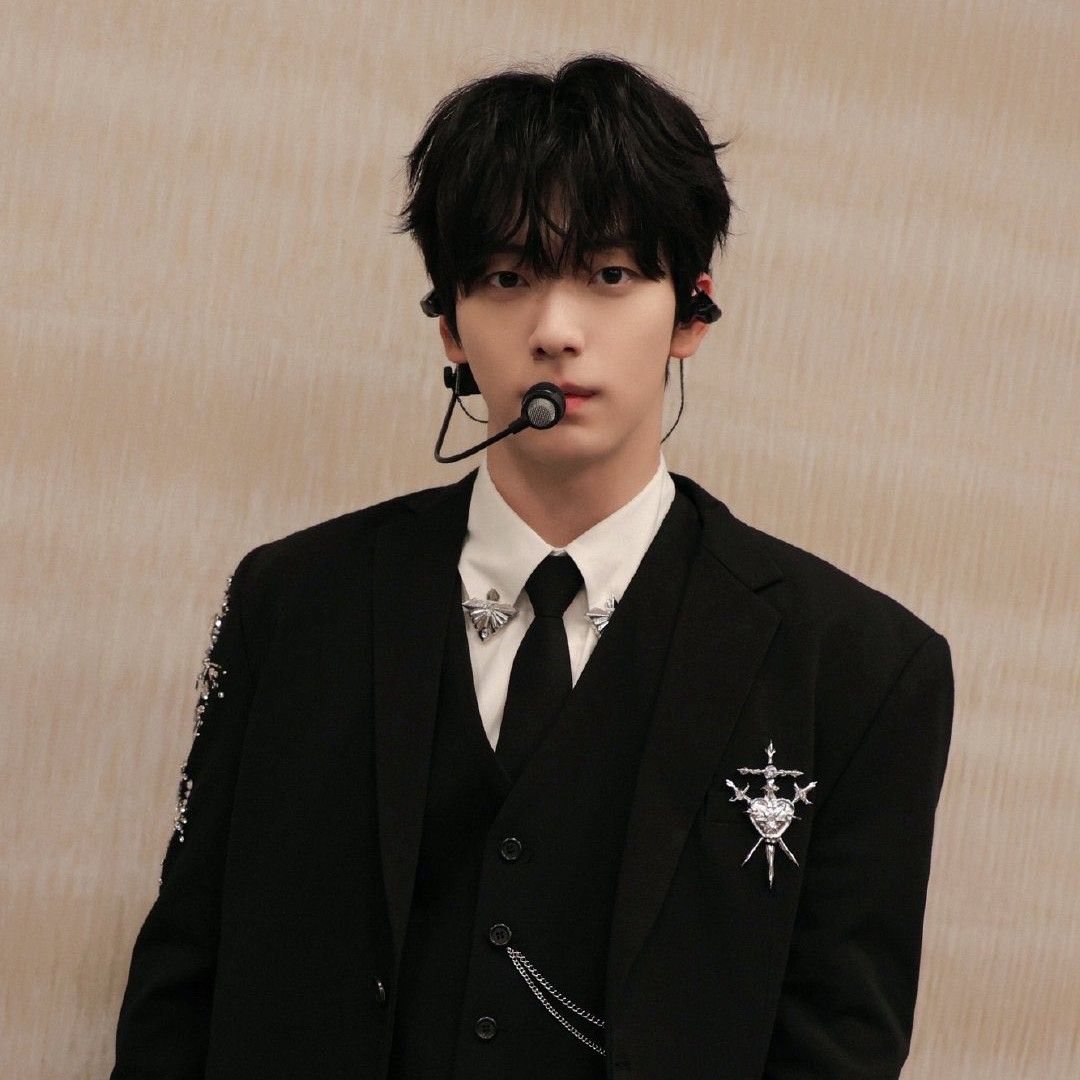 Latest photo of Soobin (TOMORROW X TOGETHER)