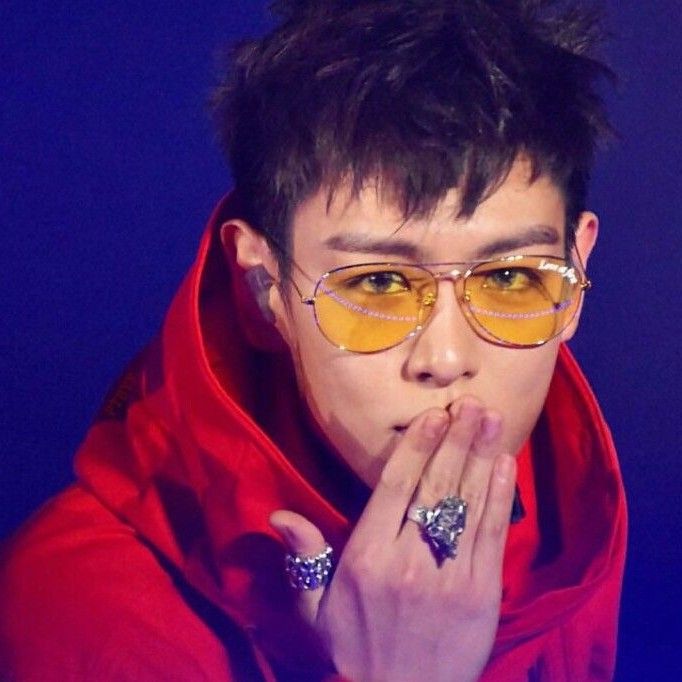 T.O.P의 최신 사진