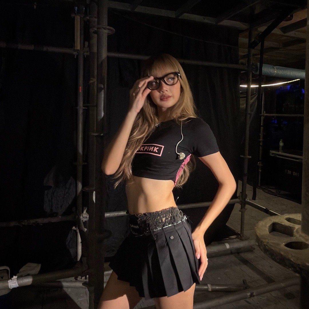 리사 (BLACKPINK)의 비하인드 컷