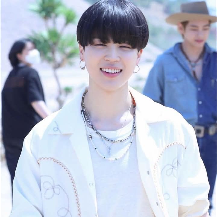 A moment captured by Jimin (BTS)'s fan