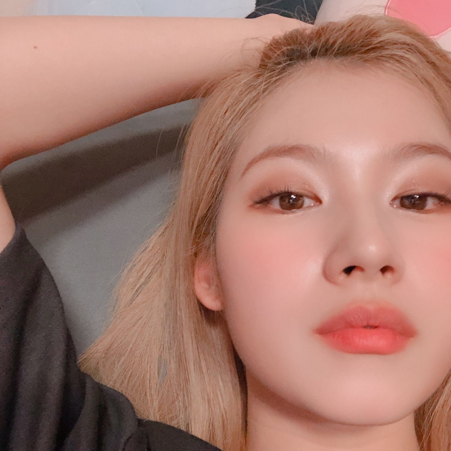 Latest photo of Sana (TWICE)