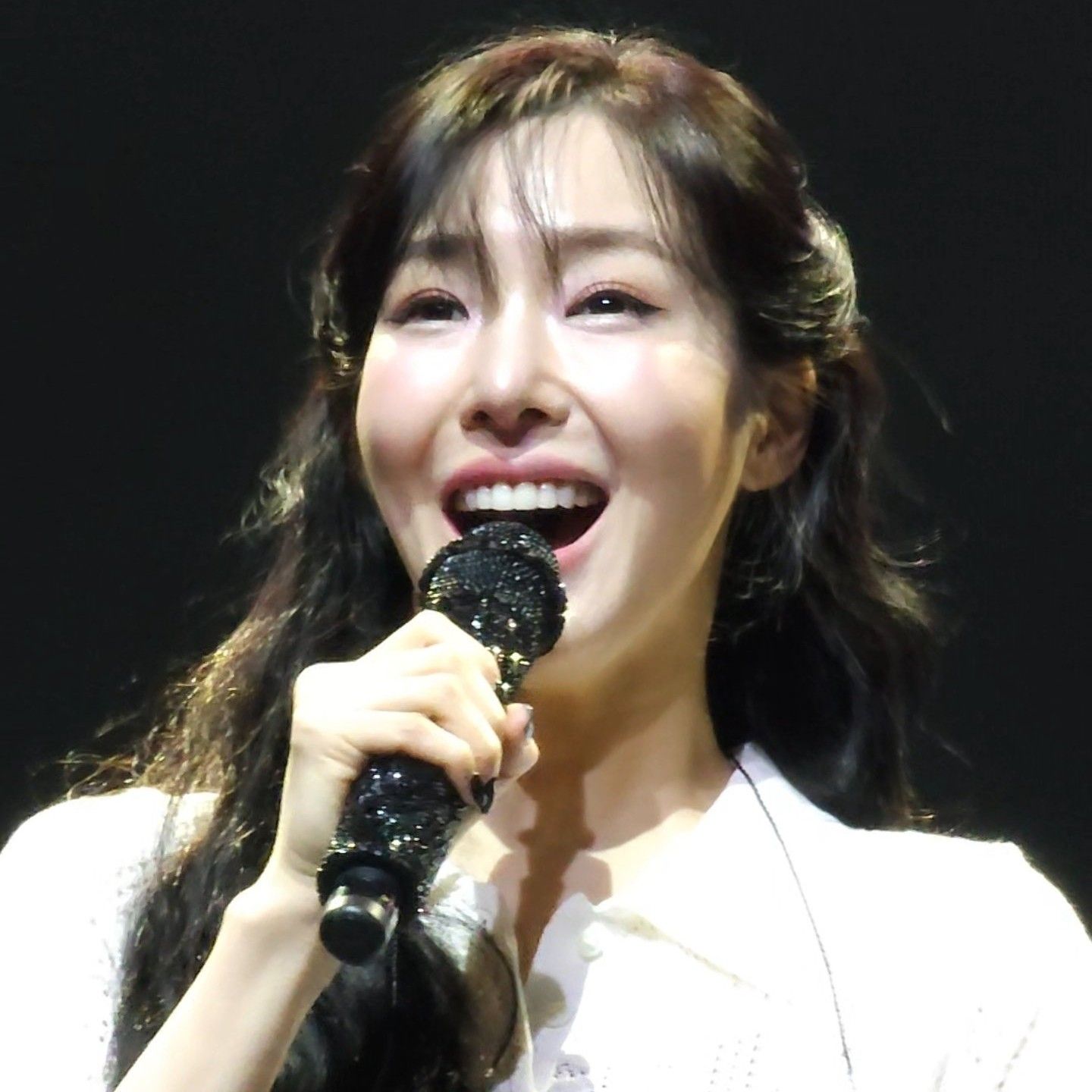 Behind-the-scenes cut of Tiffany Young (Girls' Generation)