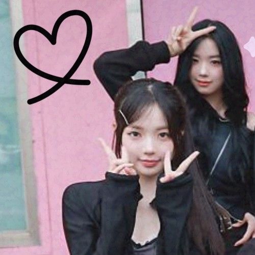 Recent activity shot of Kim Soomin (tripleS)