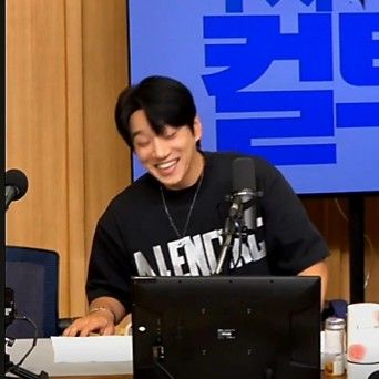 Latest photo of Hwang Chiyeol