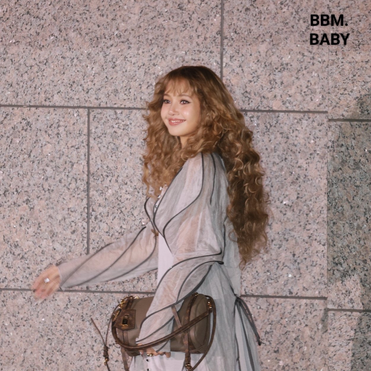 리사 (BLACKPINK)의 비하인드 컷