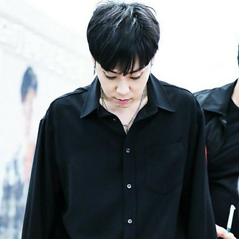 Behind-the-scenes cut of Eun Jiwon (SECHSKIES)