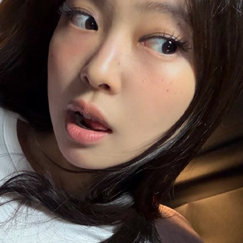 Jennie (BLACKPINK)的最新照片