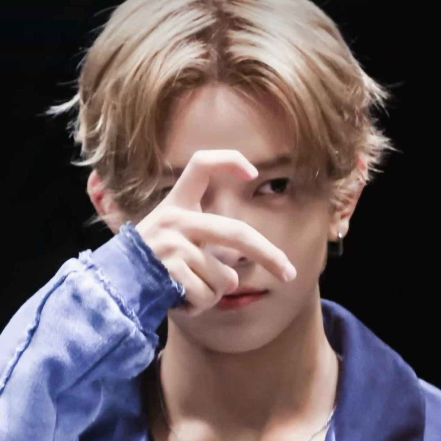 Foto aktivitas terbaru Heeseung (ENHYPEN)