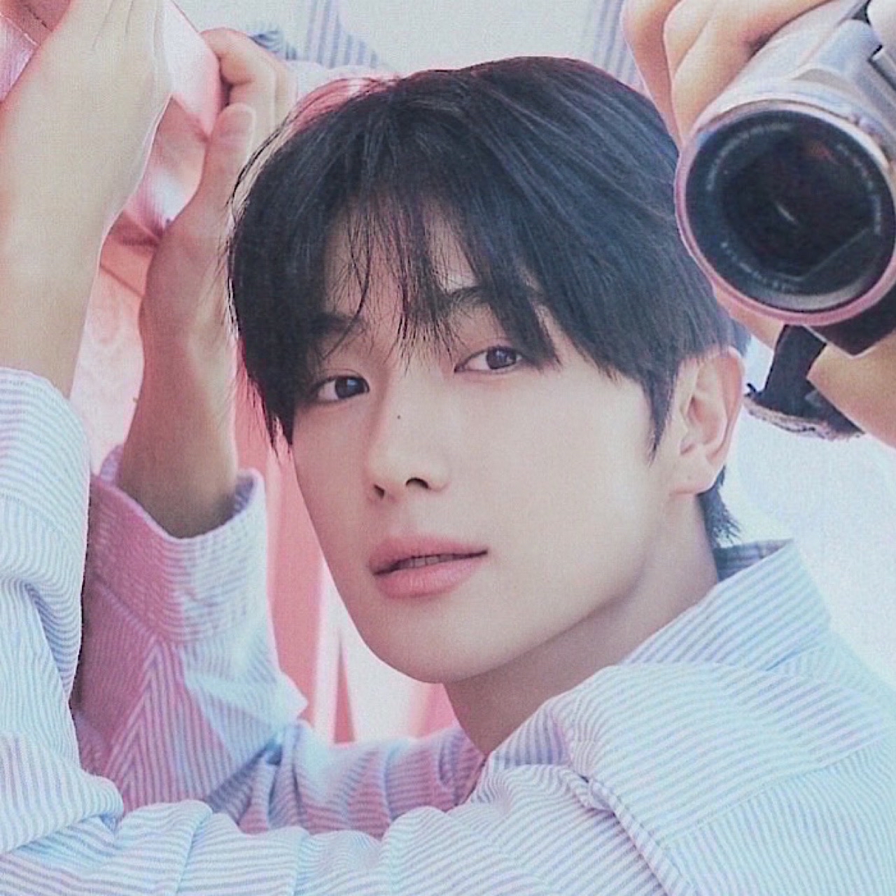 Latest photo of Hyunjae (THE BOYZ)