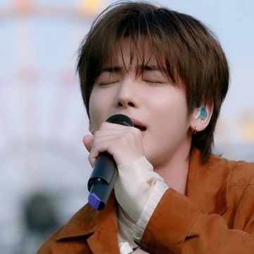 Momen yang diabadikan oleh penggemar Taehyun (TOMORROW X TOGETHER)