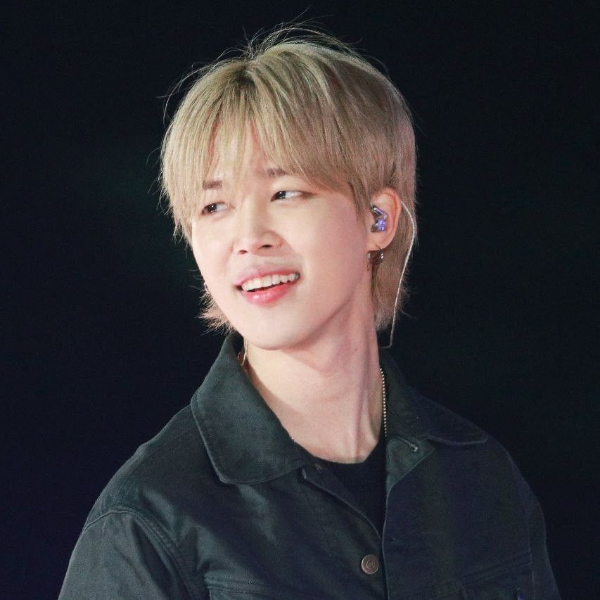 A moment captured by Jimin (BTS)'s fan