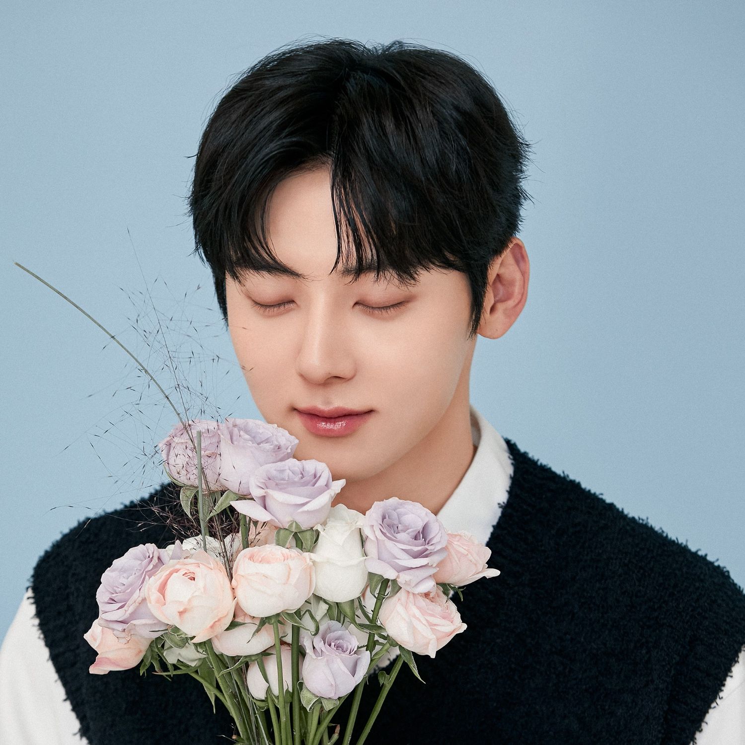 A moment captured by Hwang Minhyun's fan