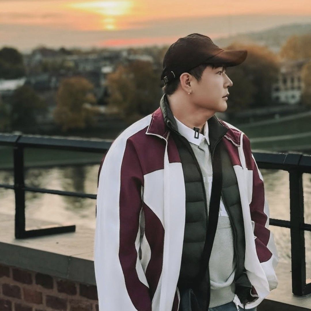 Behind-the-scenes cut of Shindong (Super Junior)