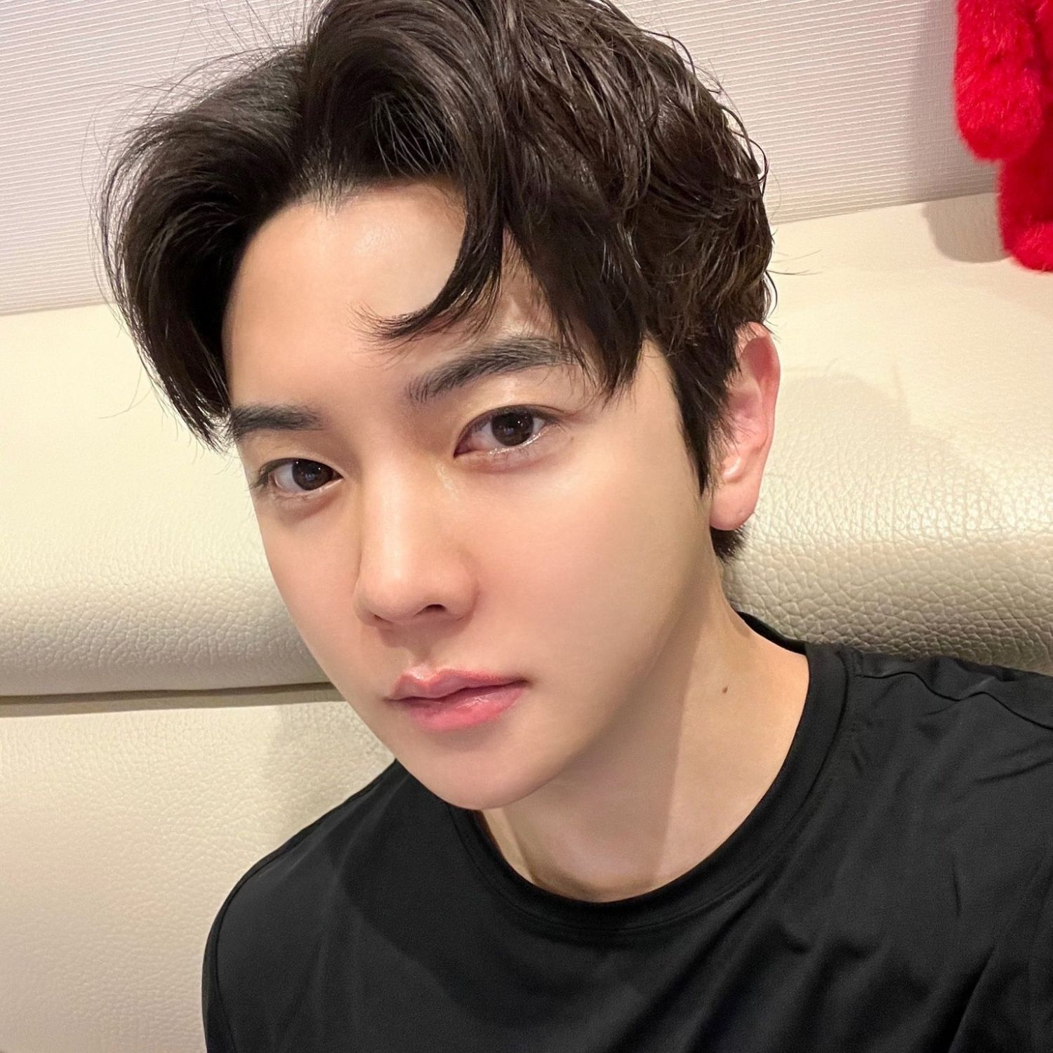 Behind-the-scenes cut of REN