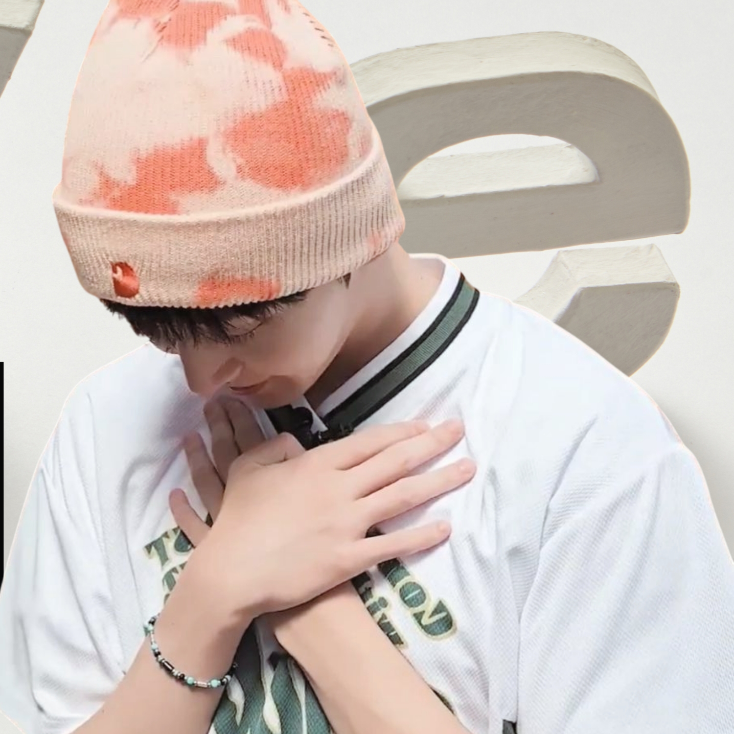 Behind-the-scenes cut of Donghyeon (KickFlip)