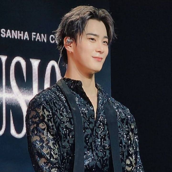 Latest photo of Moonbin (ASTRO)