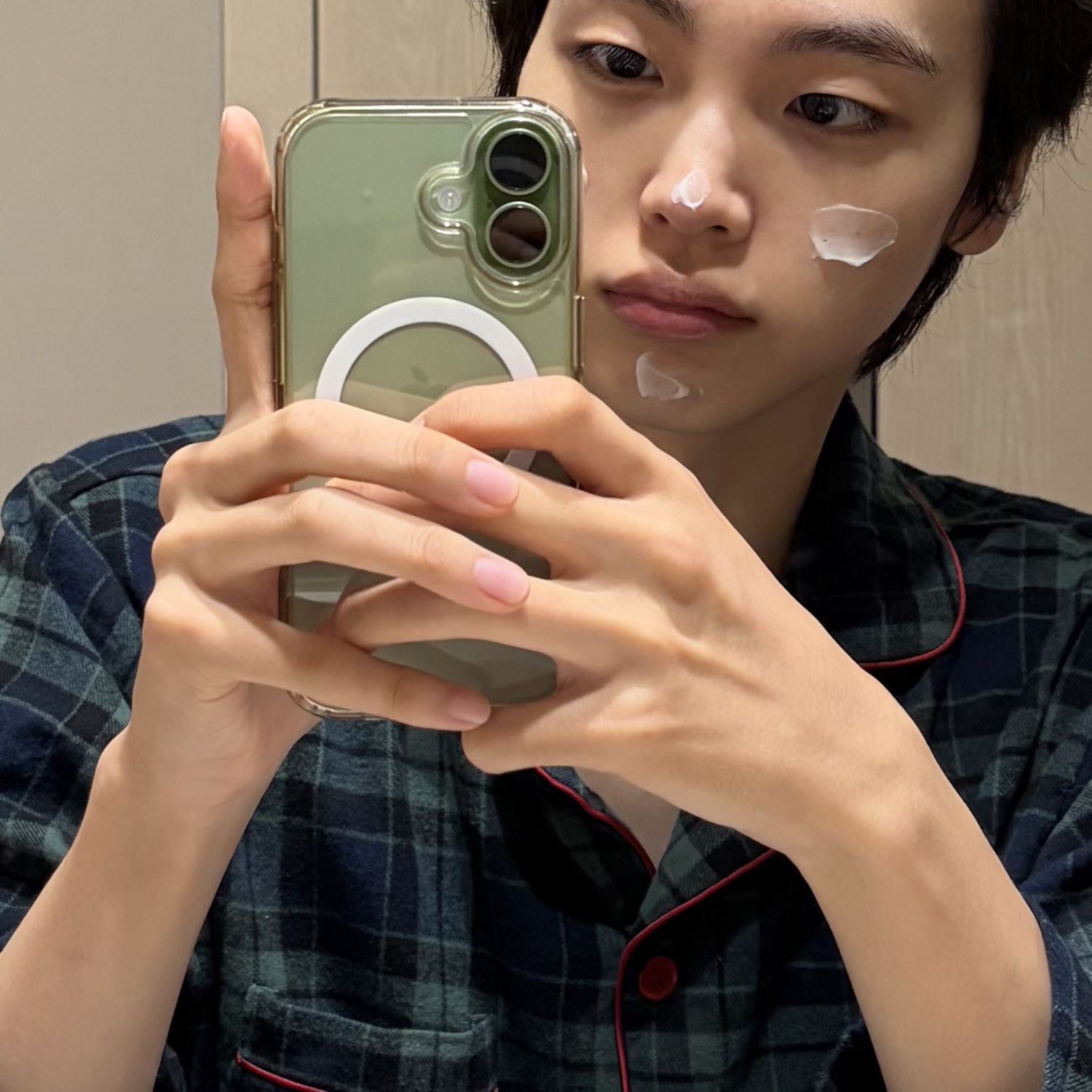 A moment captured by Hyeongjun (CRAVITY)'s fan