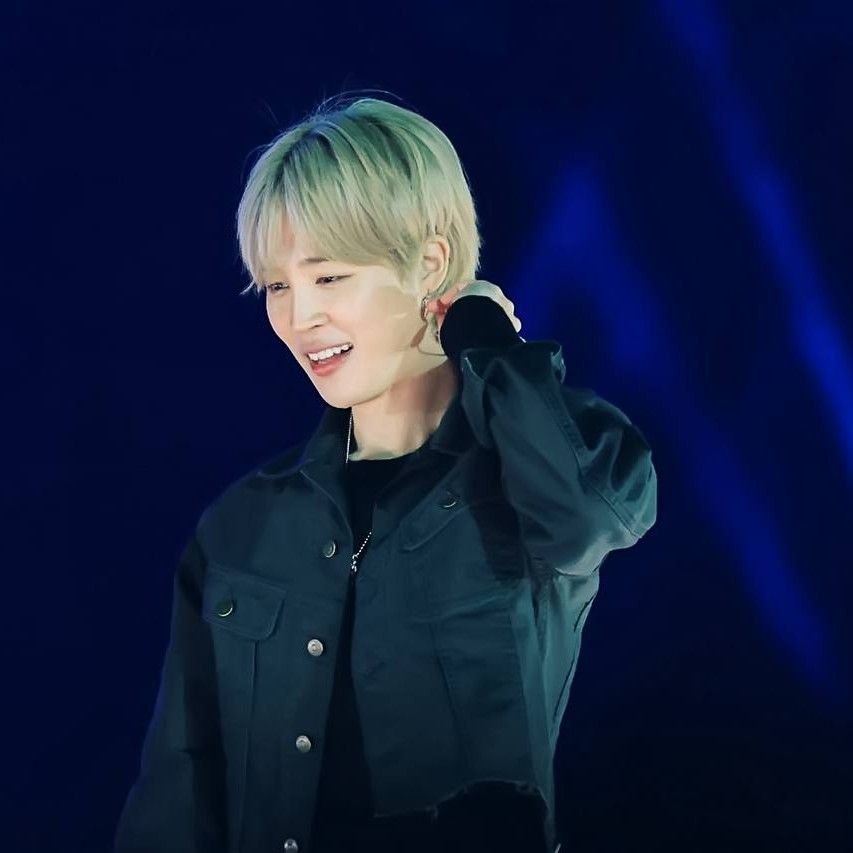 Foto aktivitas terbaru Jimin (BTS)