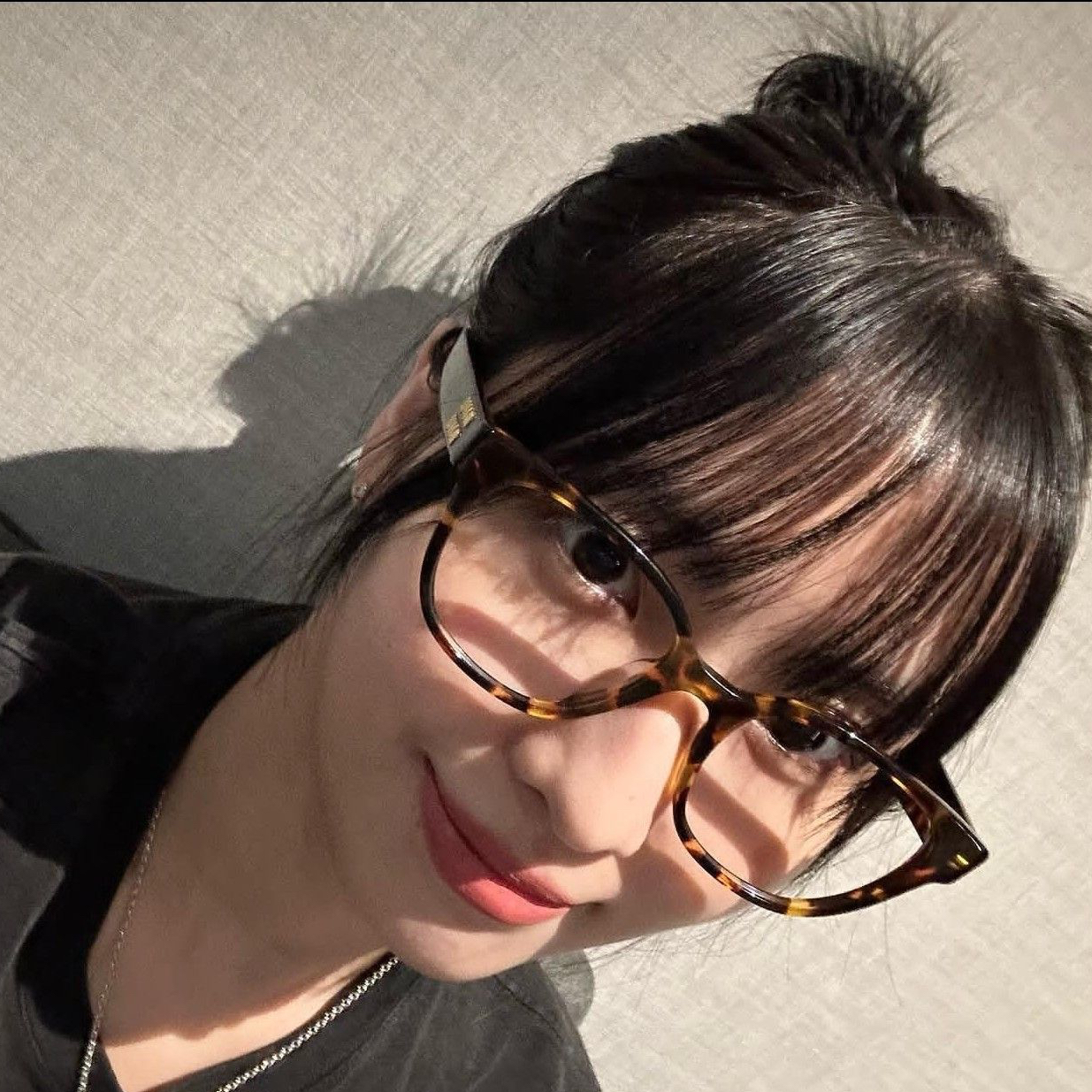 モモ (TWICE)の舞台裏ショット