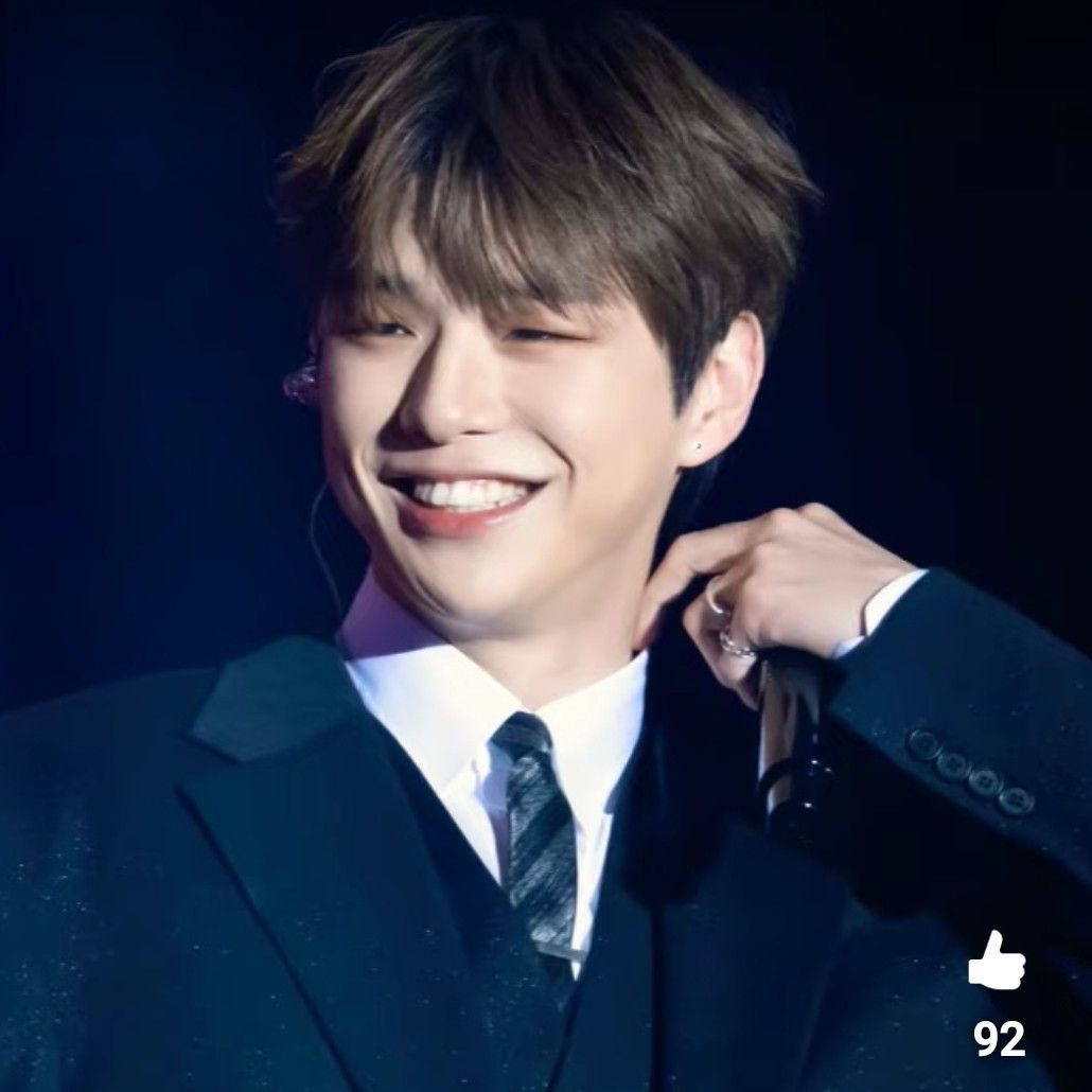 강다니엘 최근 활동샷