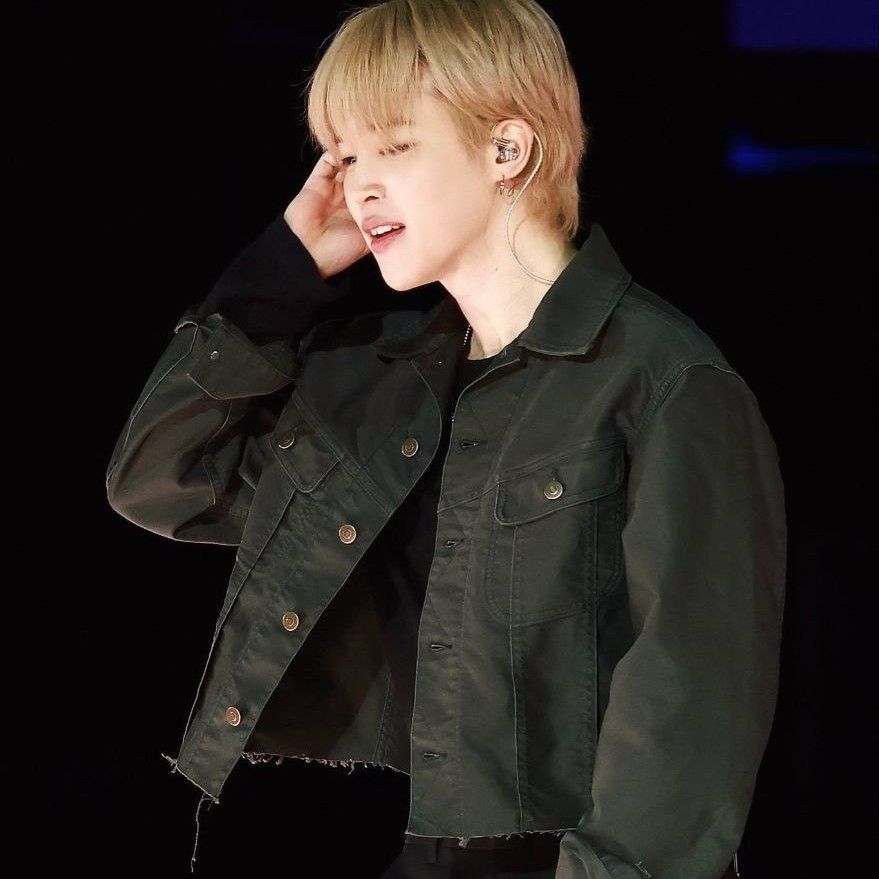 Momen yang diabadikan oleh penggemar Jimin (BTS)