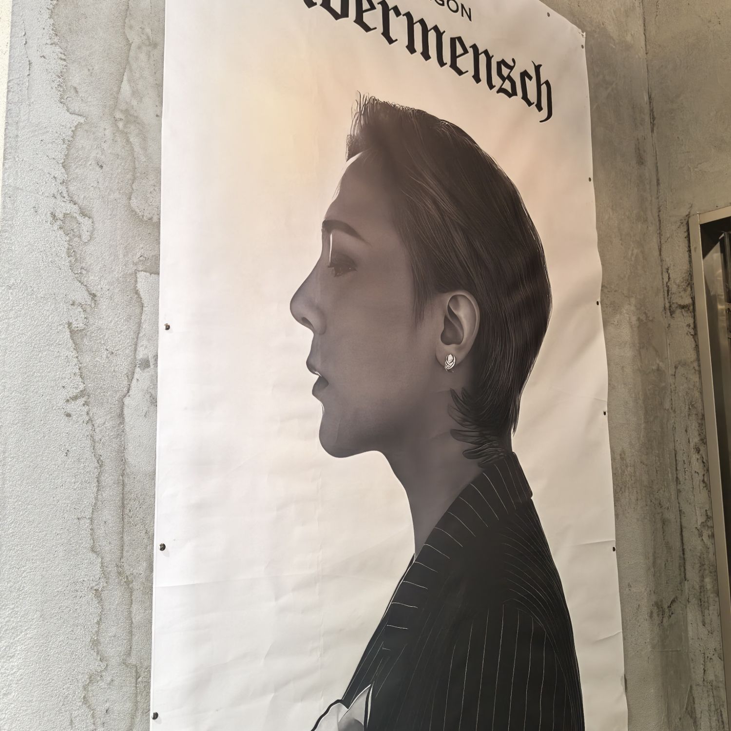 Foto terbaru G-DRAGON (BIGBANG)