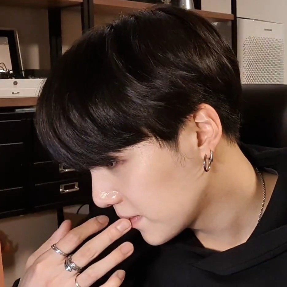 Behind-the-scenes cut of SUGA (BTS)