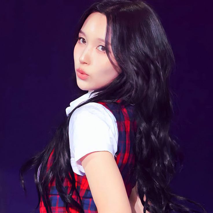 Potret di balik layar Mina (TWICE)
