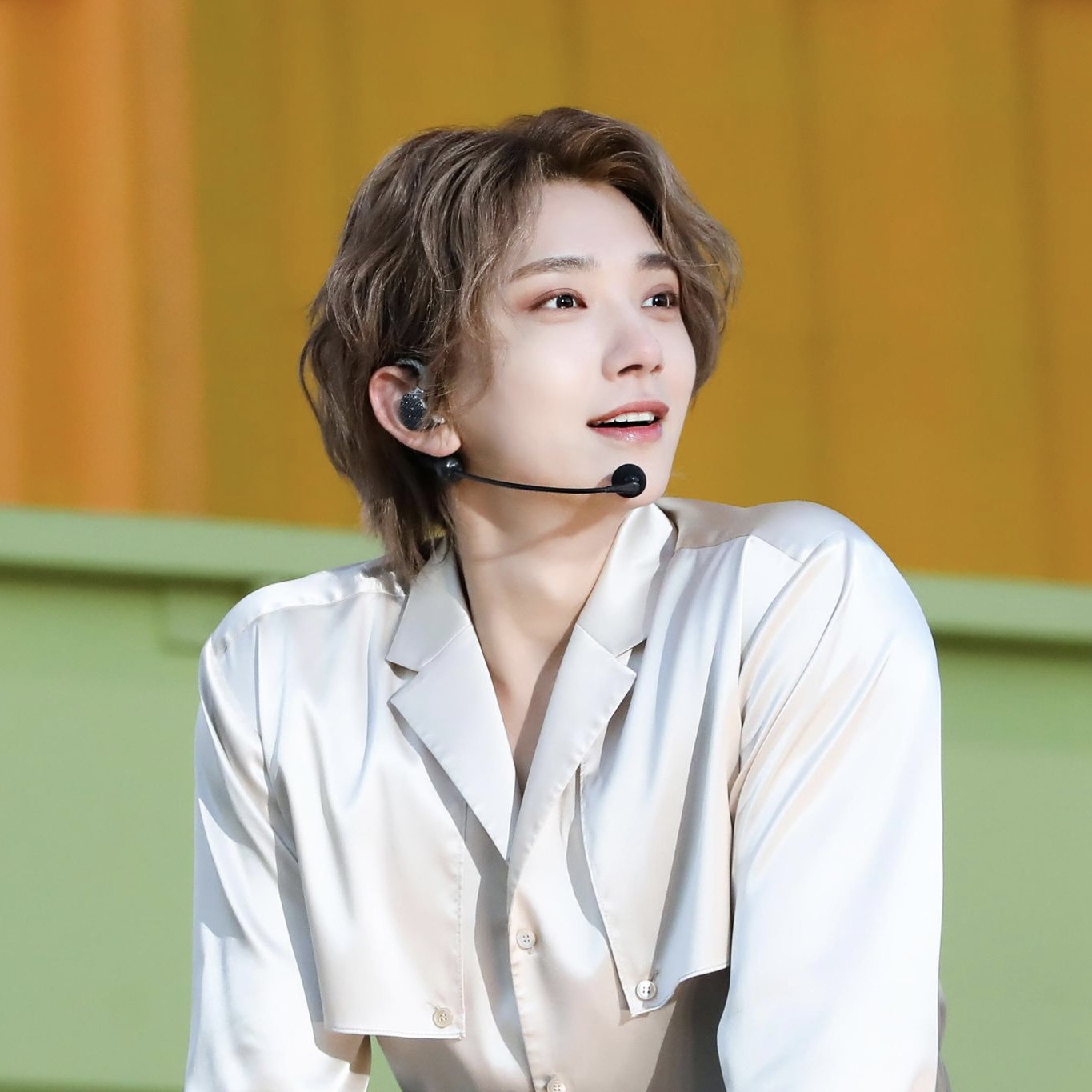A moment captured by Joshua (SEVENTEEN)'s fan
