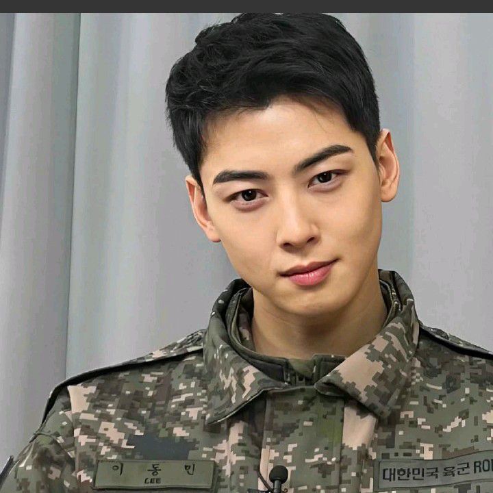 Recent activity shot of Eunwoo (ASTRO)