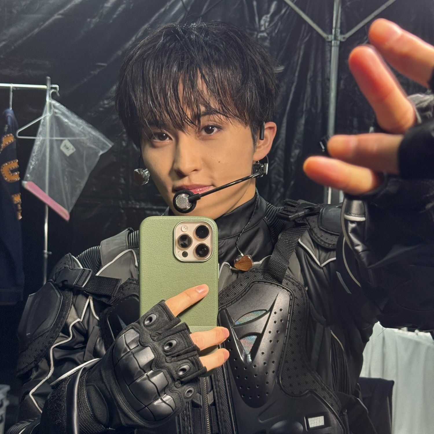 A moment captured by Mark (NCT 127, NCT DREAM)'s fan