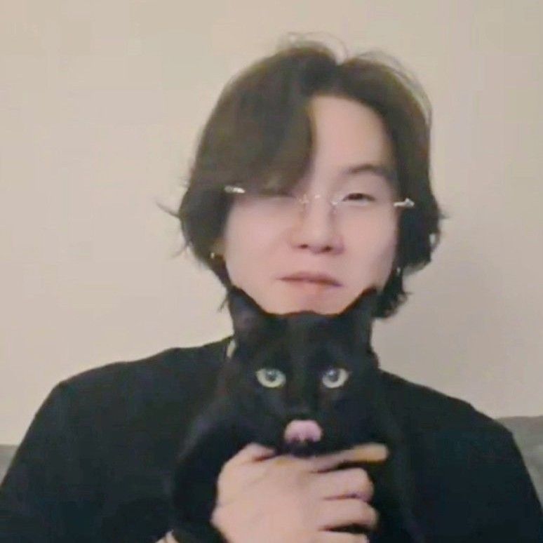 SUGA (防彈少年團)的幕後花絮