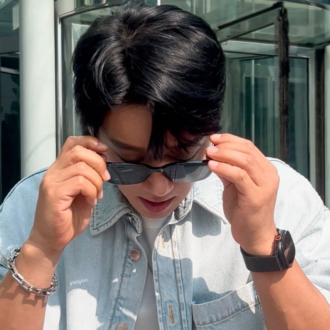 Behind-the-scenes cut of Hwang Chiyeol