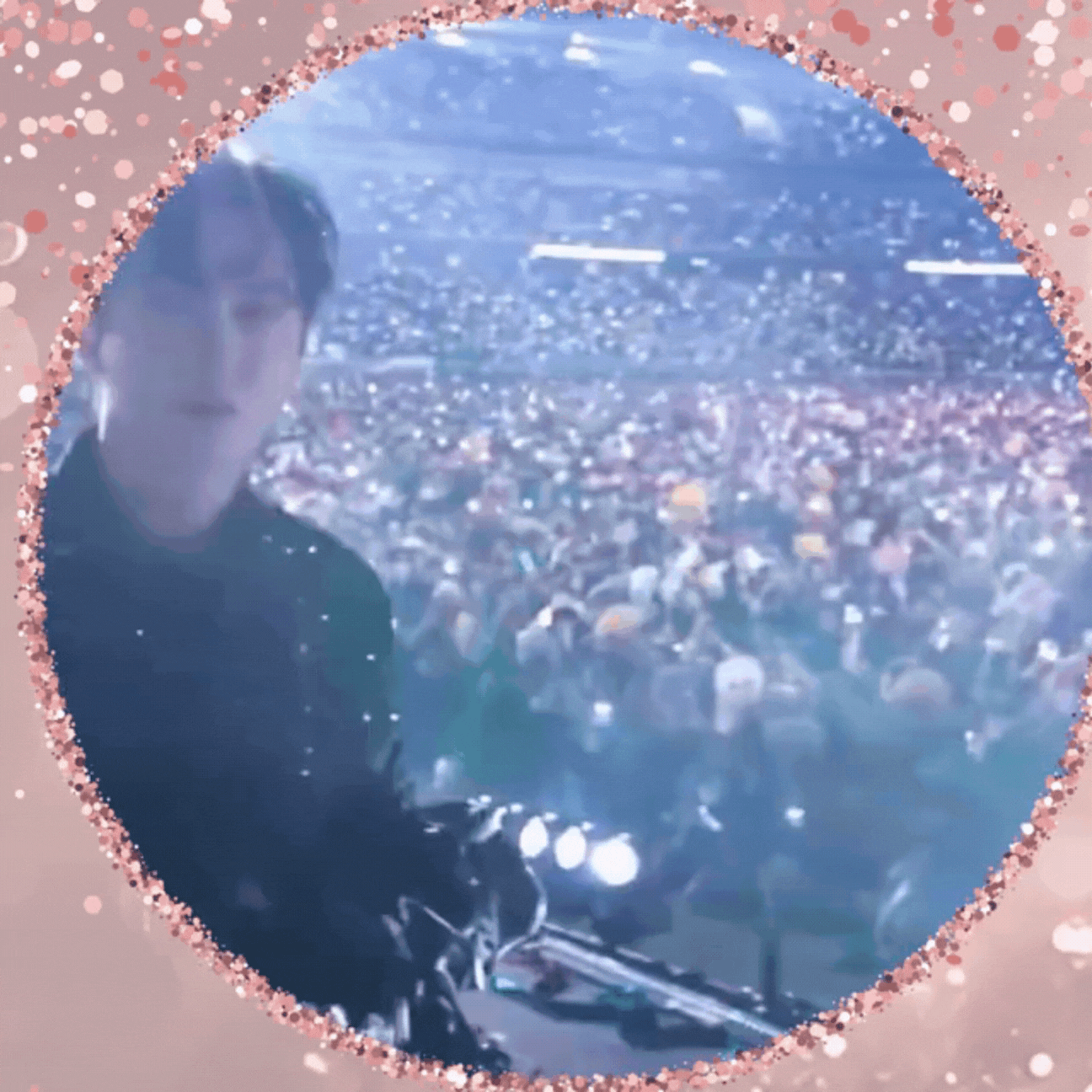 Behind-the-scenes cut of Changbin (Stray Kids)