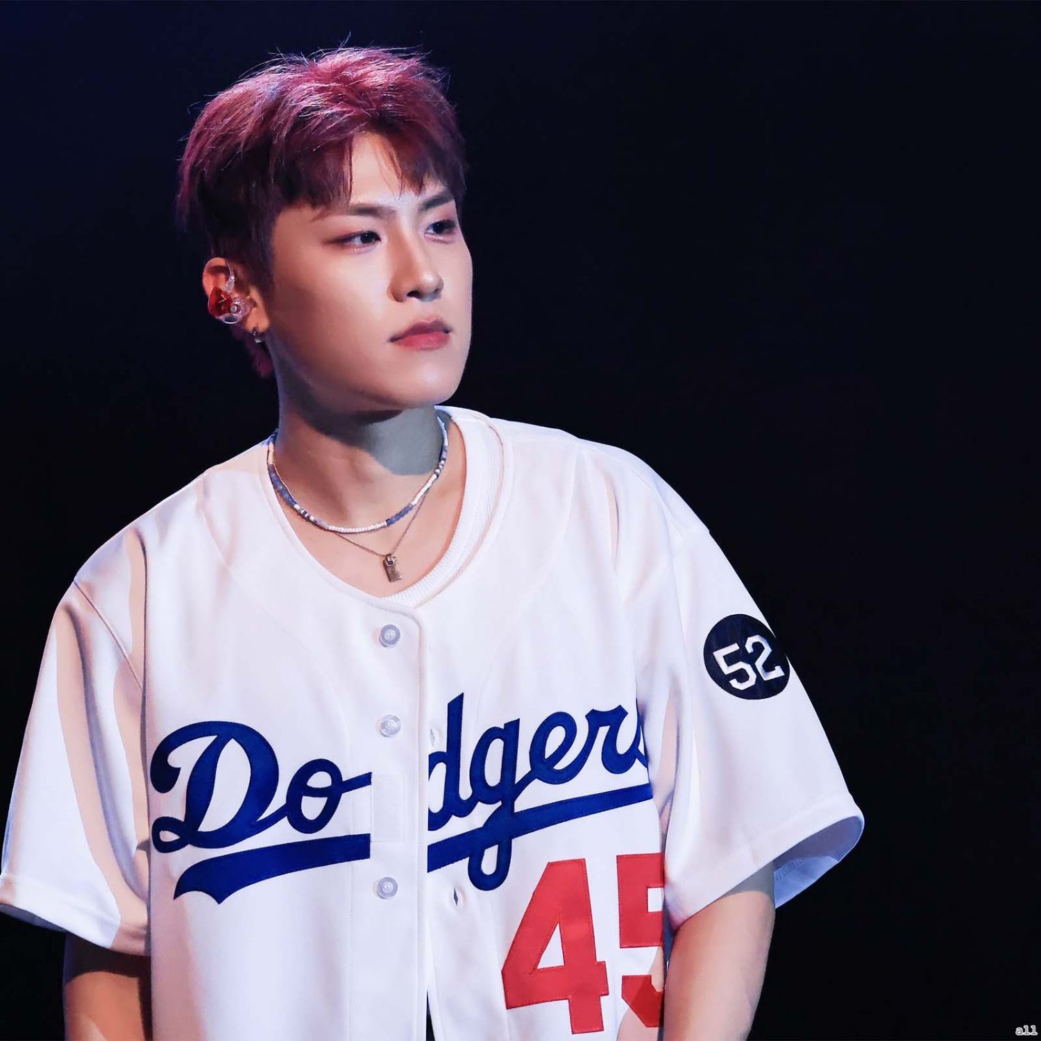 Behind-the-scenes cut of Park Woojin (AB6IX)