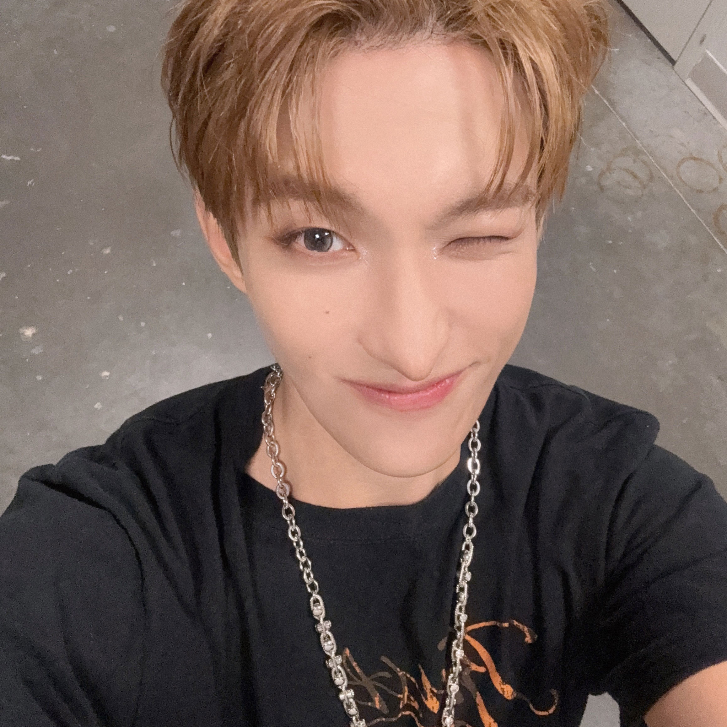 DK (SEVENTEEN)的幕后花絮