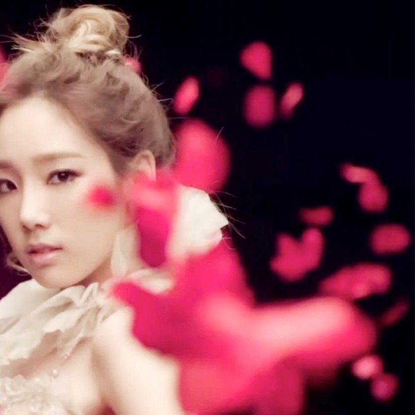 Latest photo of Taeyeon (Girls' Generation)