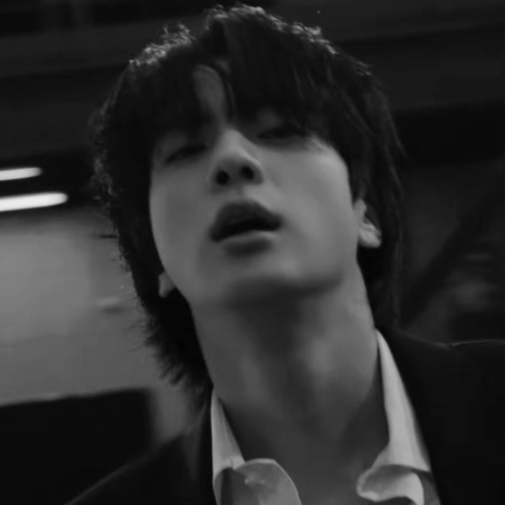 Behind-the-scenes cut of Jin (BTS)