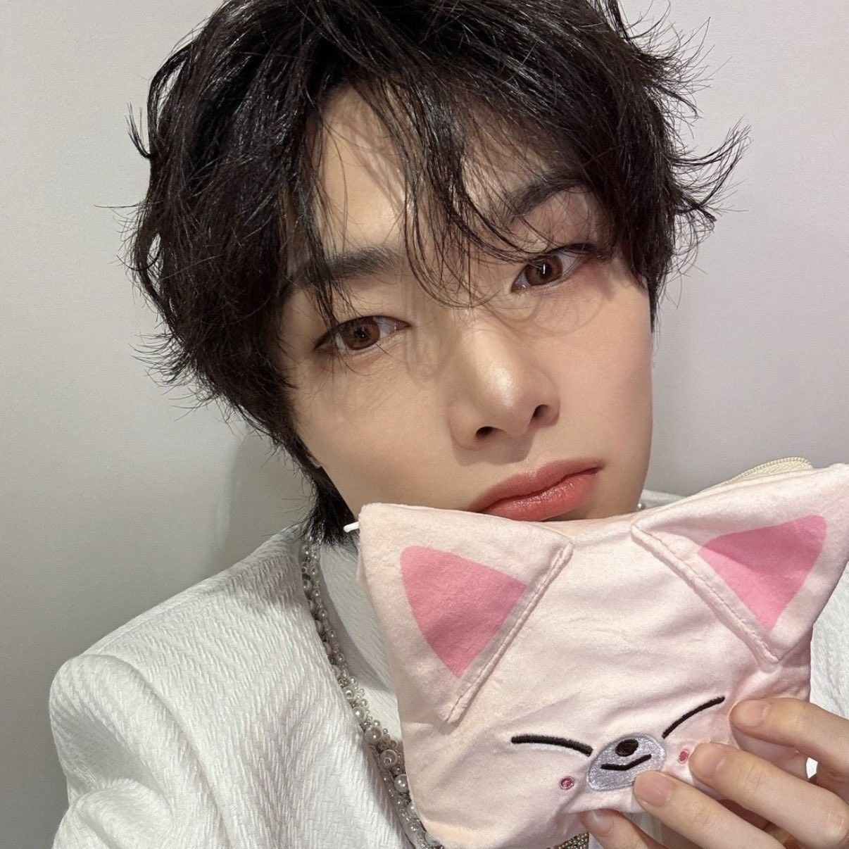 Behind-the-scenes cut of Stray Kids