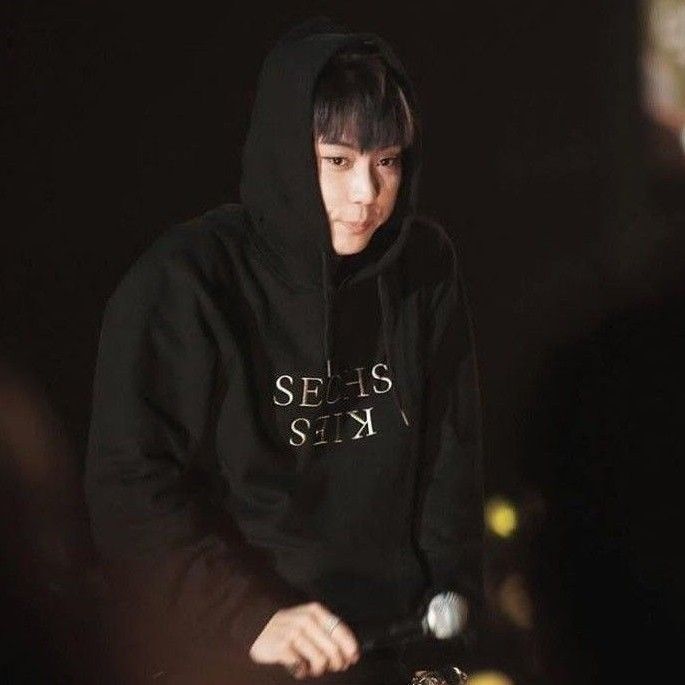 A moment captured by Eun Jiwon (SECHSKIES)'s fan