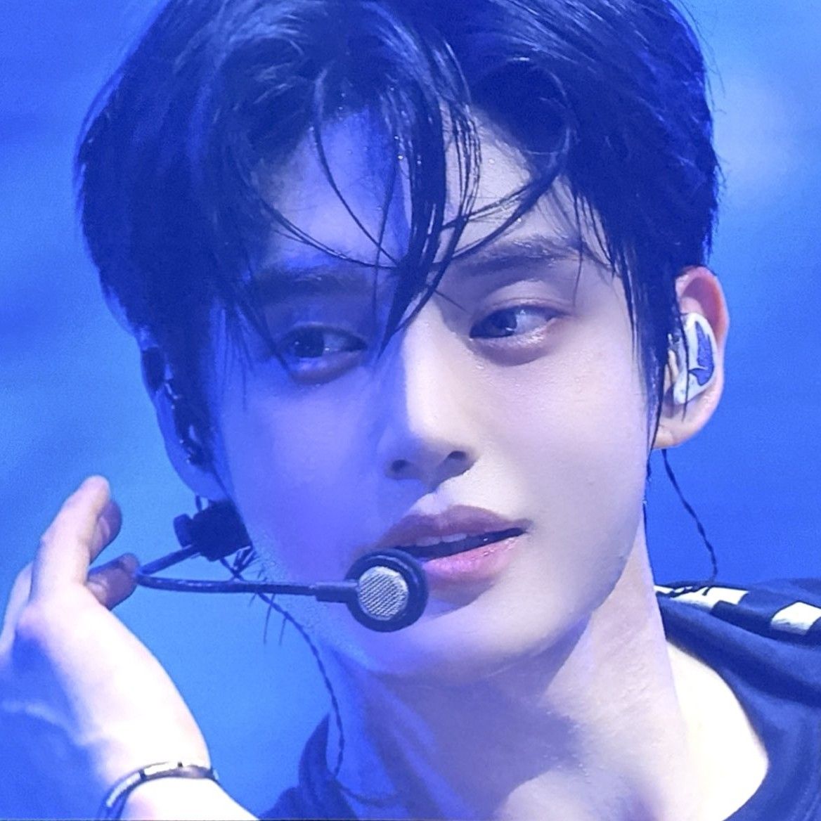 Behind-the-scenes cut of Kim Jiwoong (ZEROBASEONE)