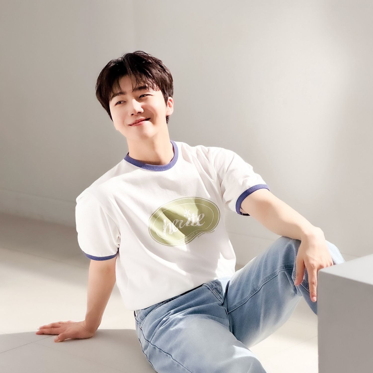 A moment captured by Jinho (PENTAGON)'s fan