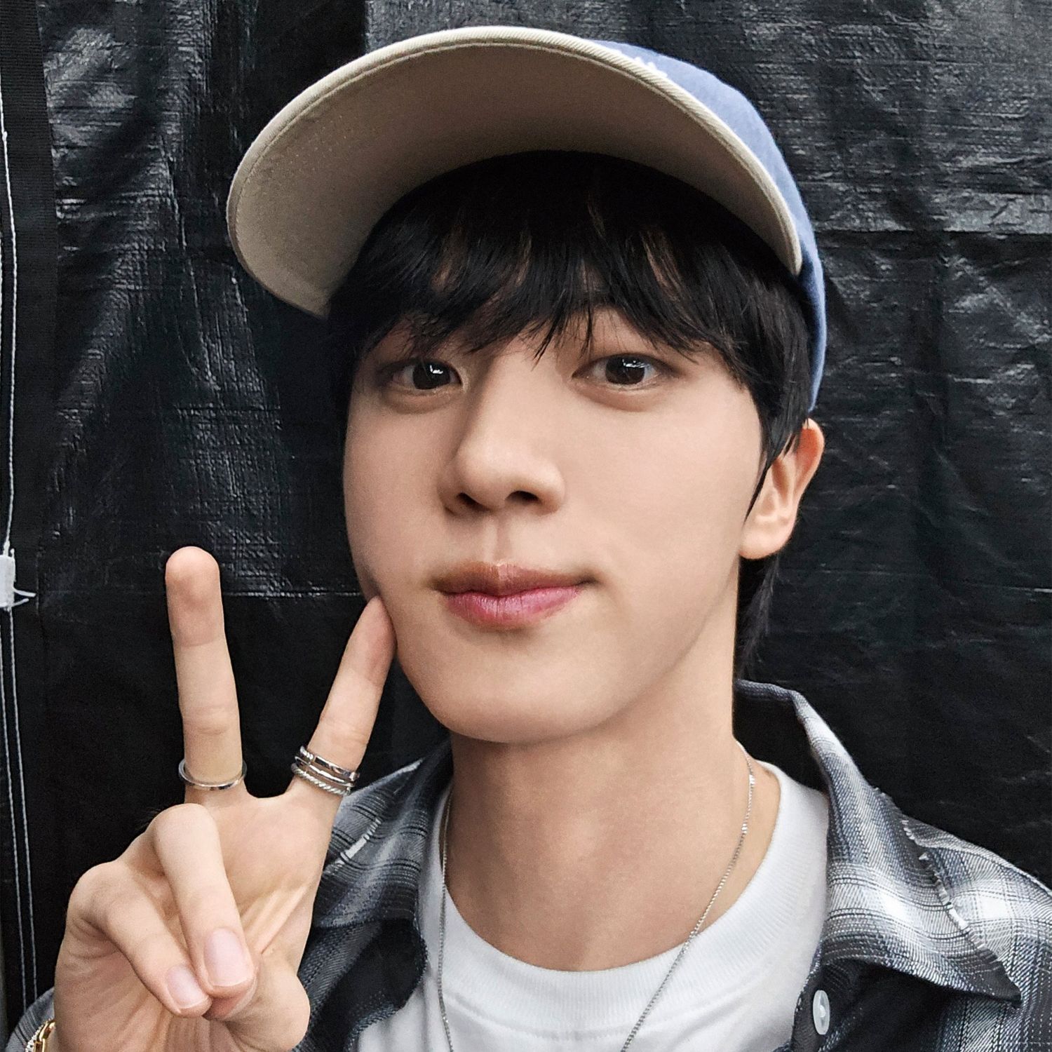 Latest photo of Jin (BTS)