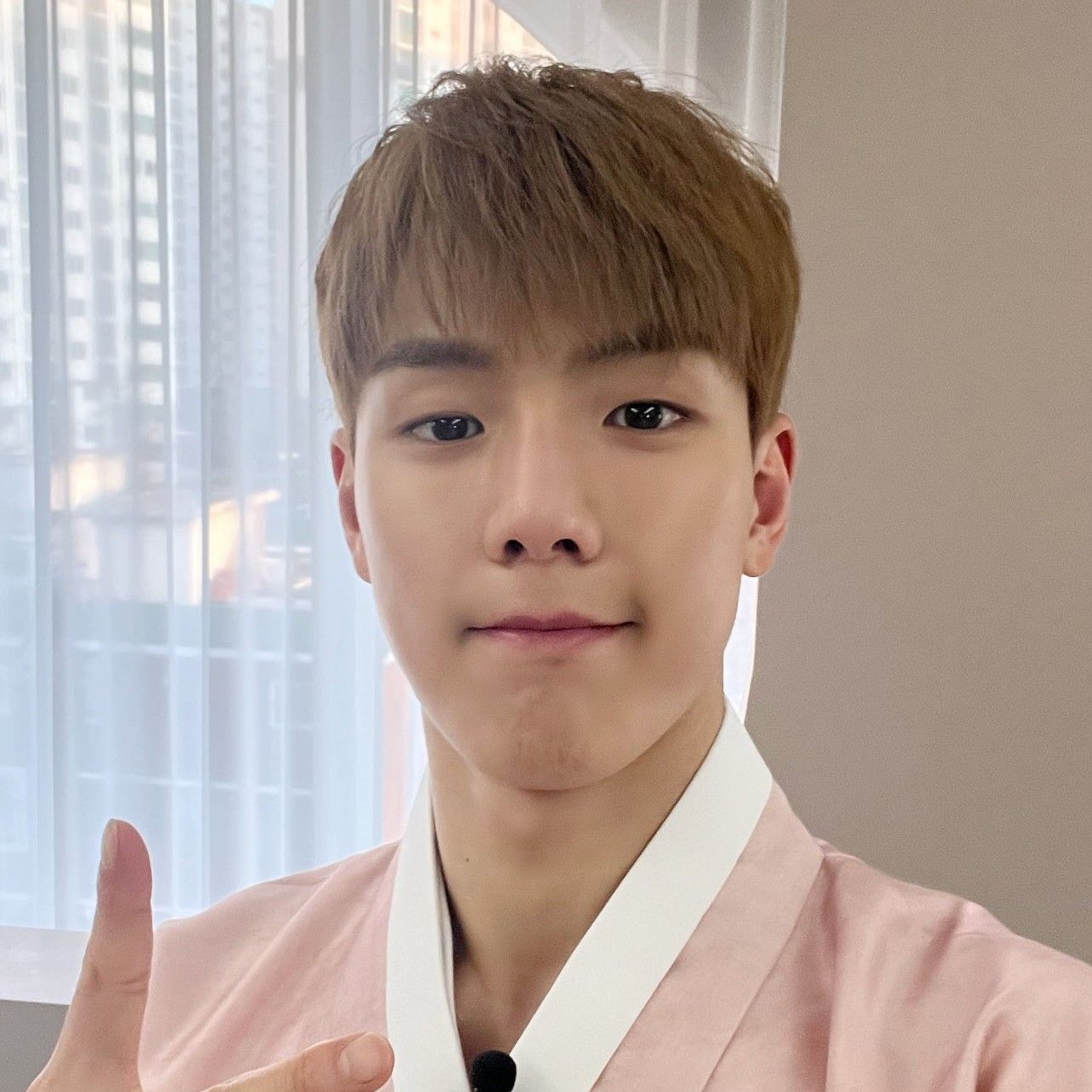 Recent activity shot of Shownu (MONSTA X)